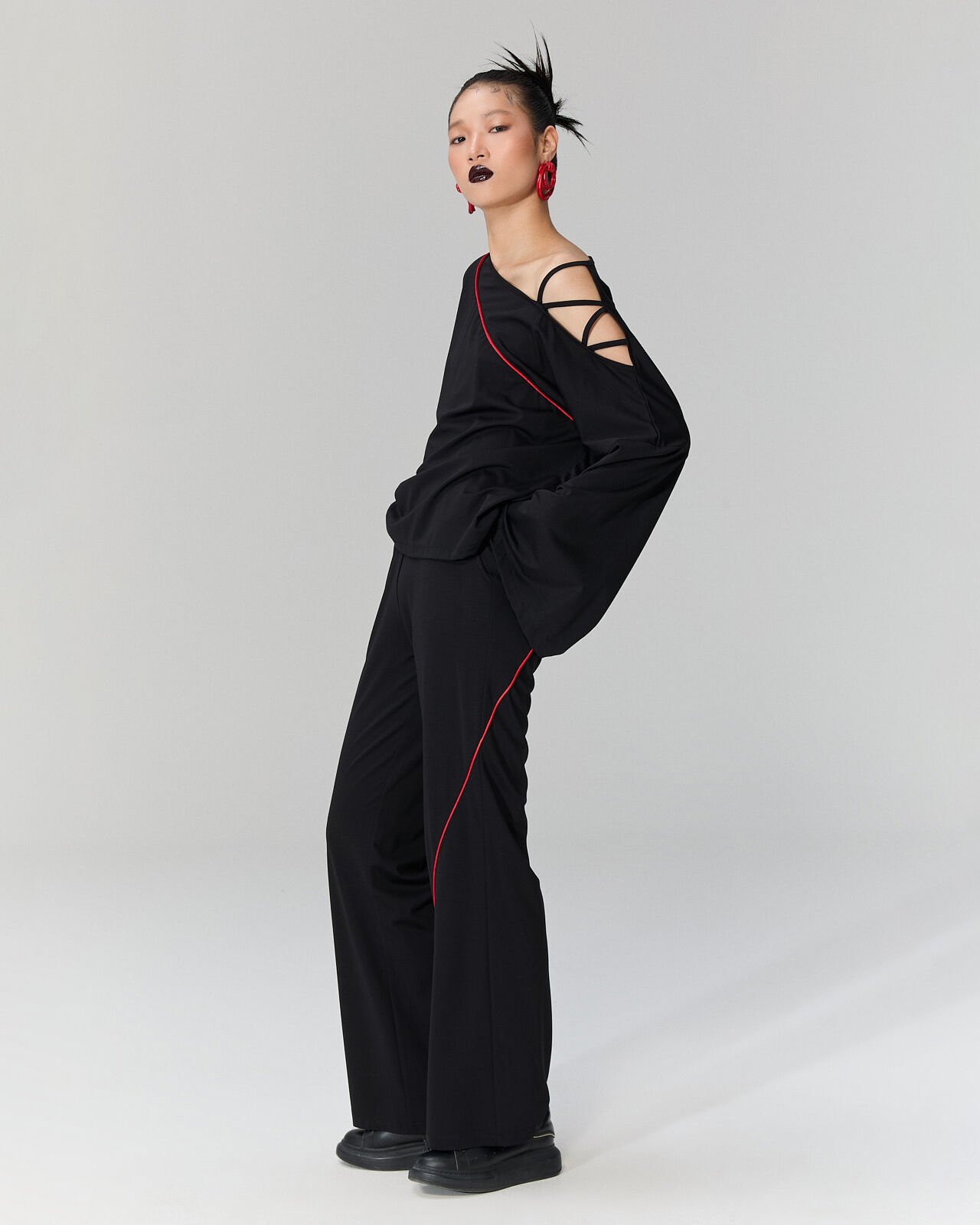 Tine Omuz Detaylı Bluz