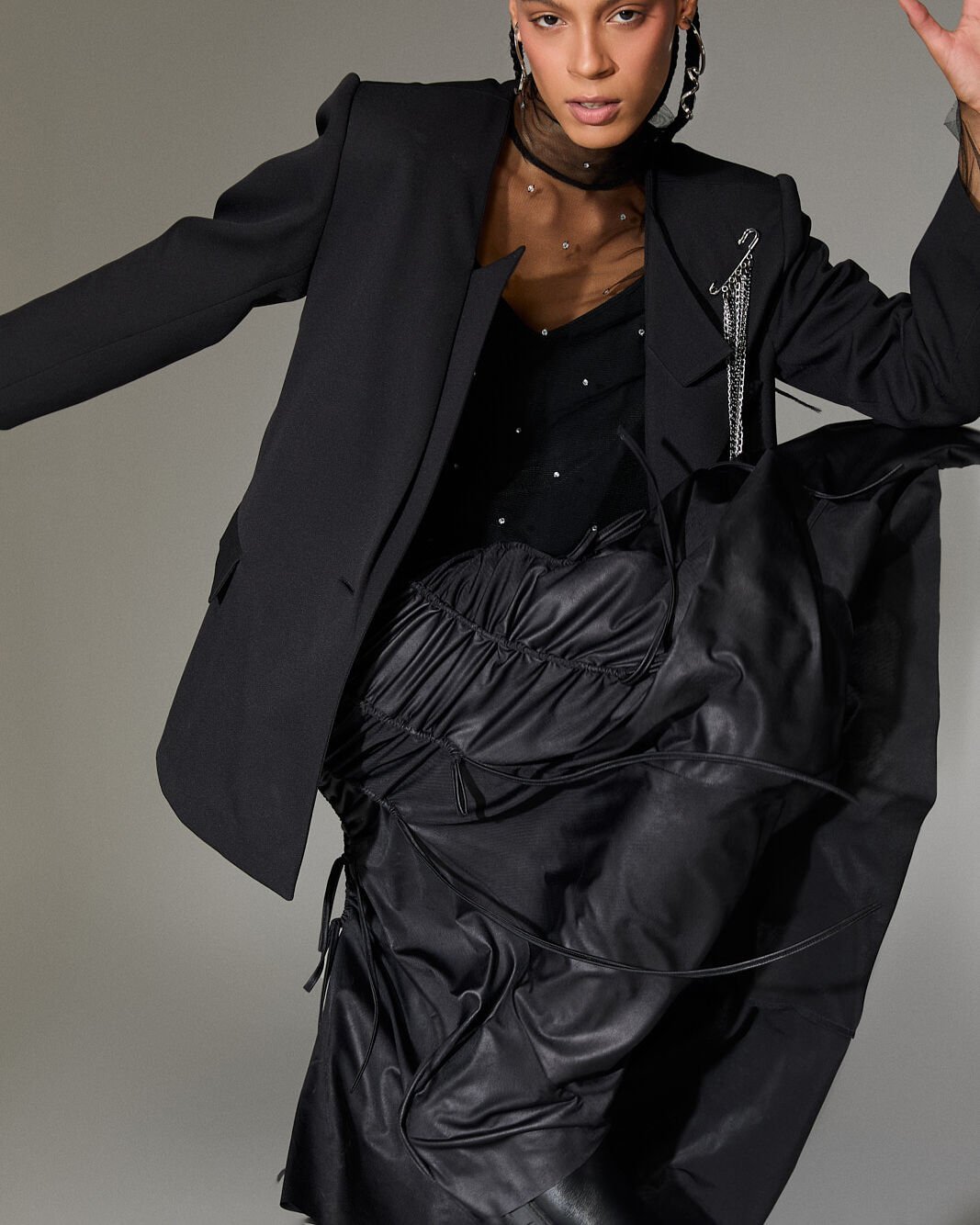 Dora Taşlı Tül Bluz