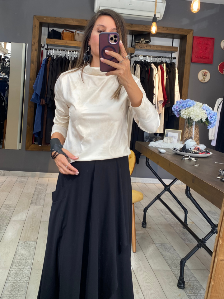 Clara Deri Görünümlü Bluz (Bej)