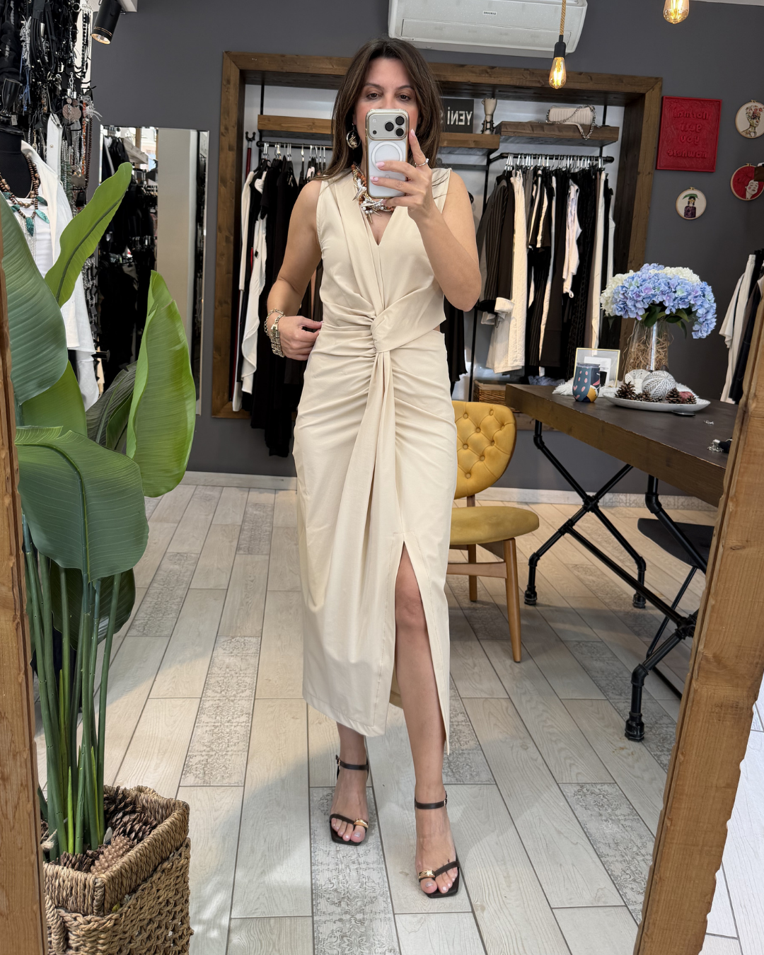 Solera Bel Detaylı Elbise (bej)