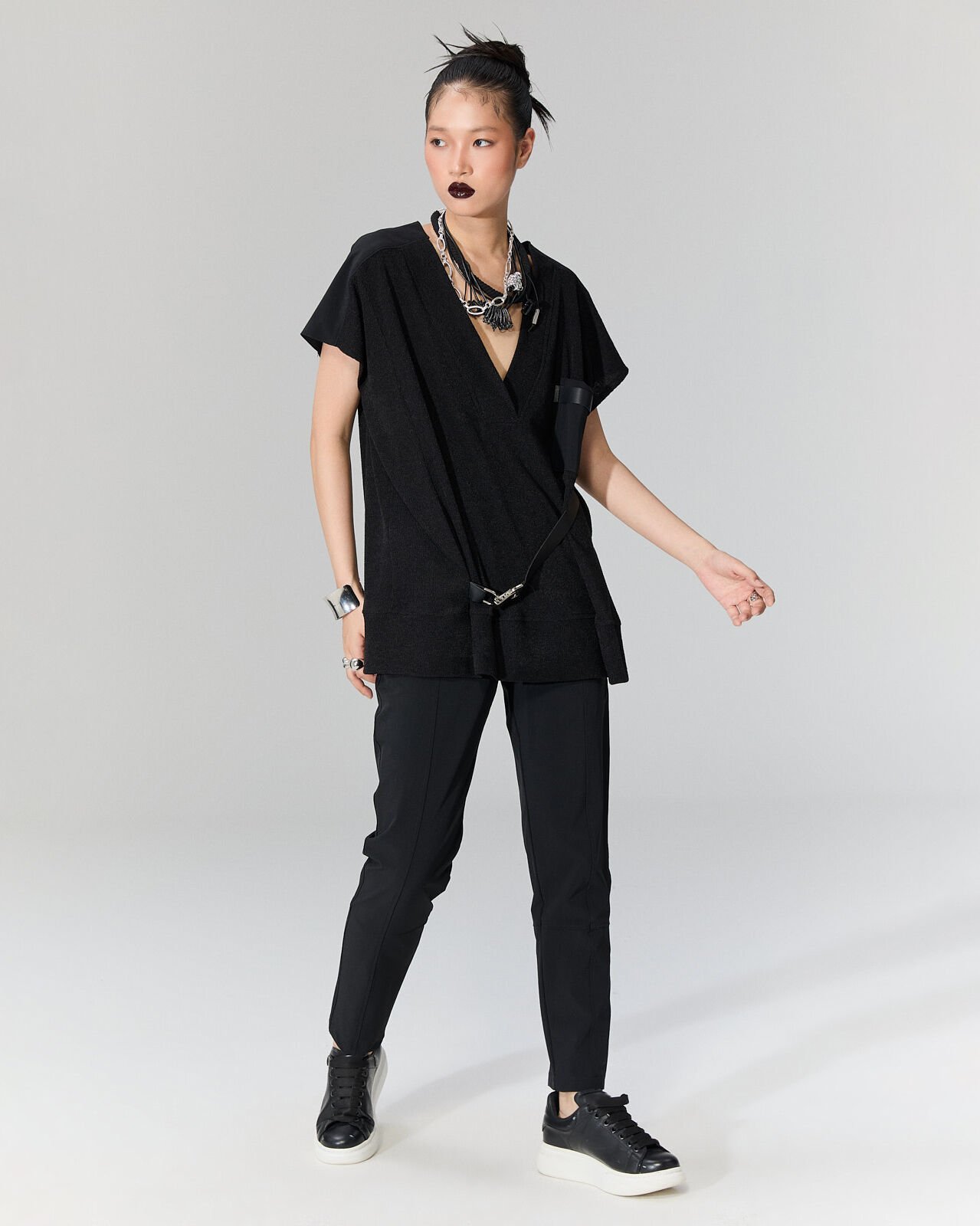 Piper Kemerli  Kolsuz Triko Bluz (Siyah)