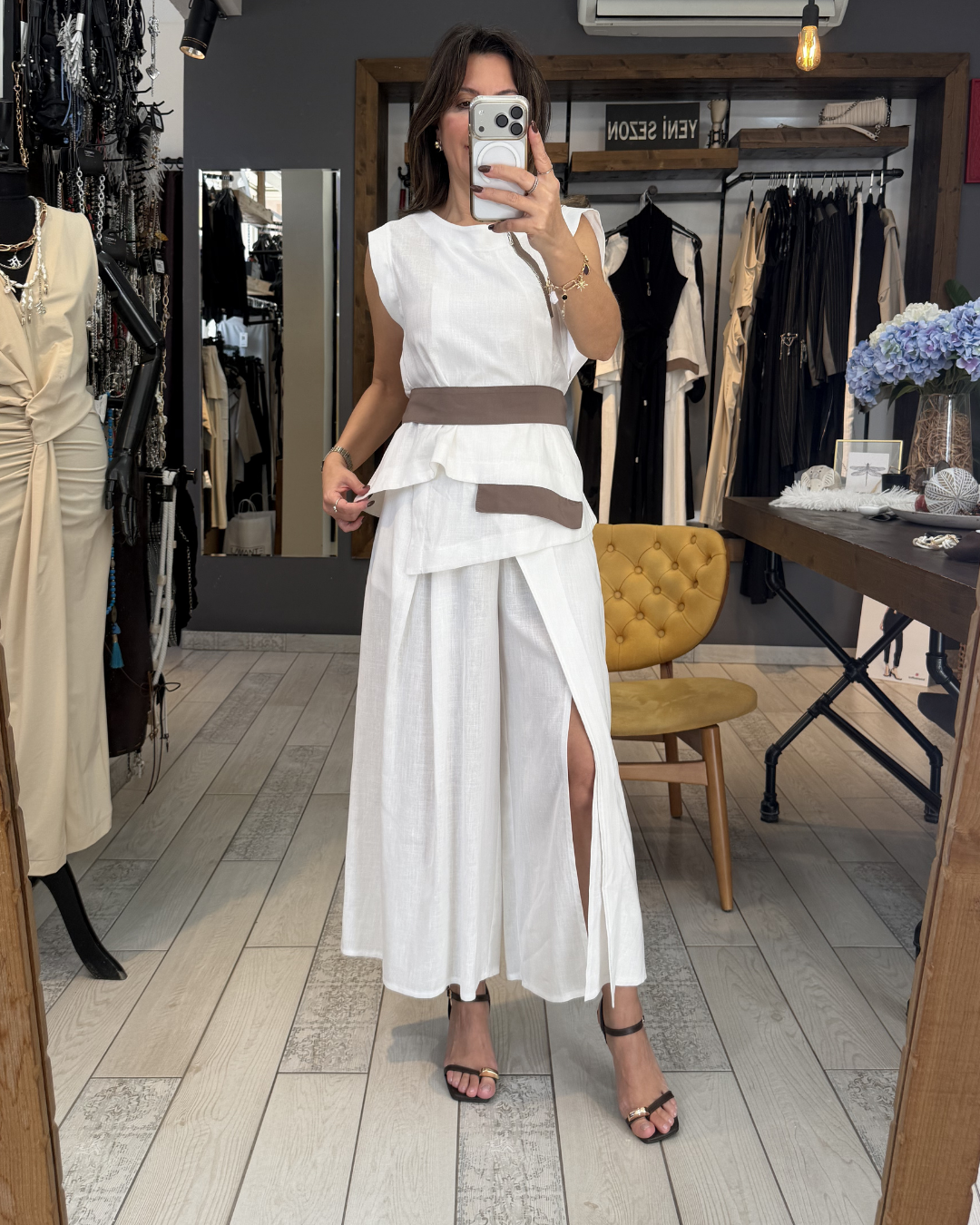 Avelin Kapamalı Keten Pantolon (beyaz)