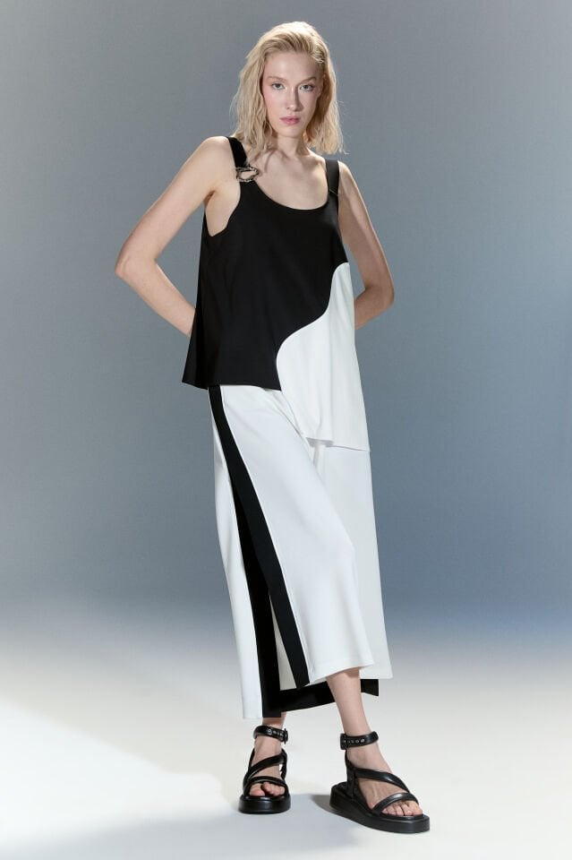 Siyah Beyaz Askılı bluz