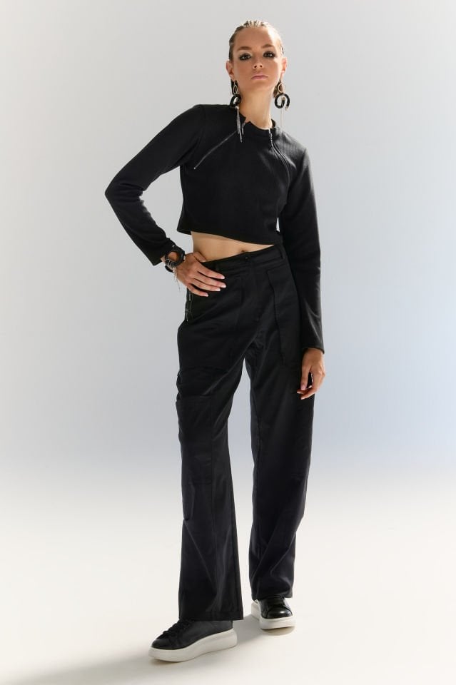 Eva Fermuarlı Kısa Triko Bluz