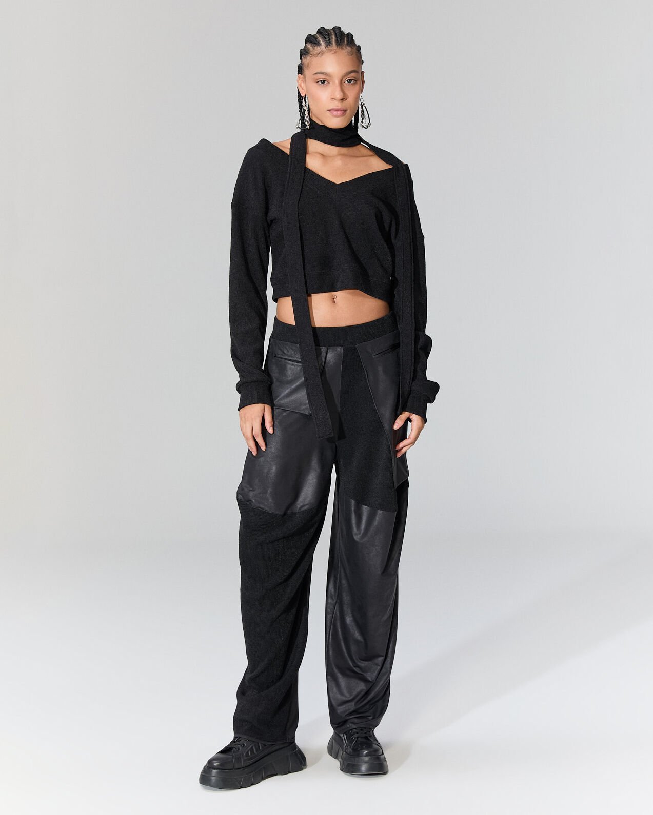 Dayne Fularlı Triko Bluz (siyah)