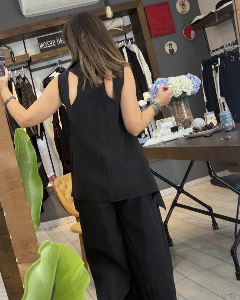 Blake Sırt Detaylı  Bluz (siyah)