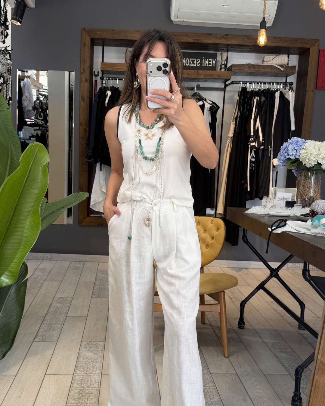 Kolsuz Basic Bluz (beyaz)