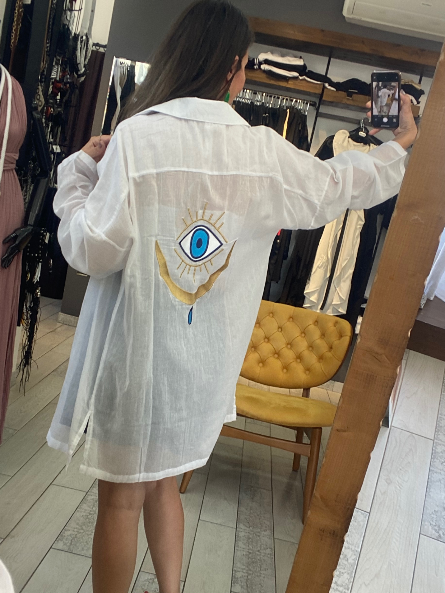 Elisa Hilal ve Göz Desenli Gömlek (beyaz)