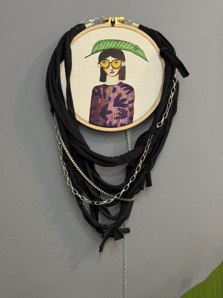 Penye İpli Tasarım Kolye ( Siyah )