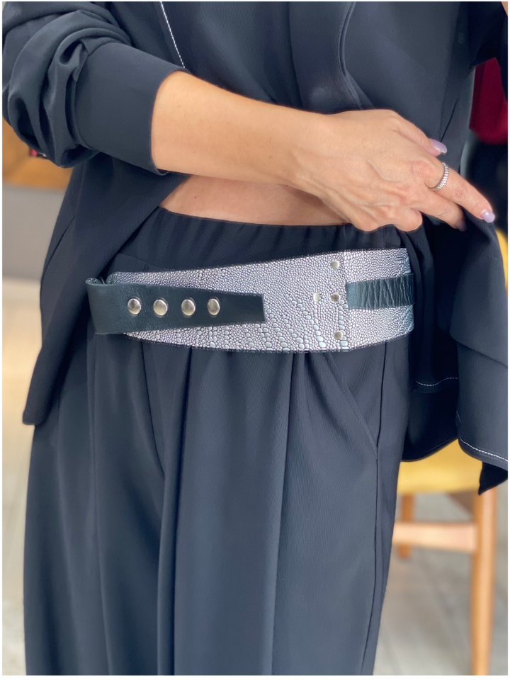 Metal Tokalı Deri Kemer