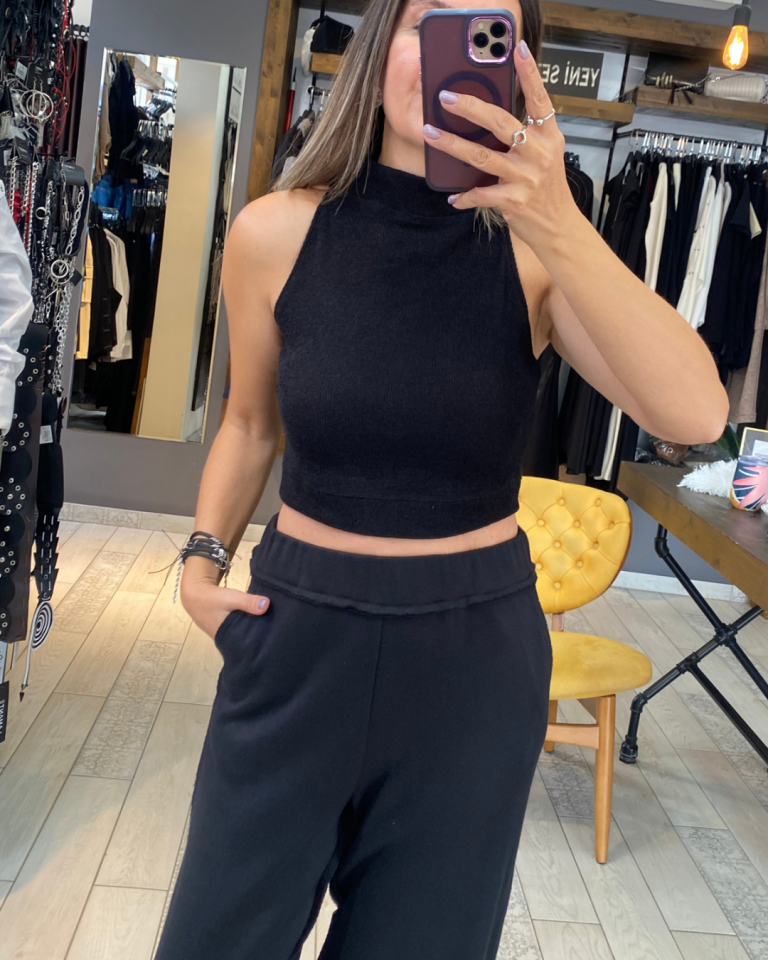 Kolsuz Triko Crop (Siyah)