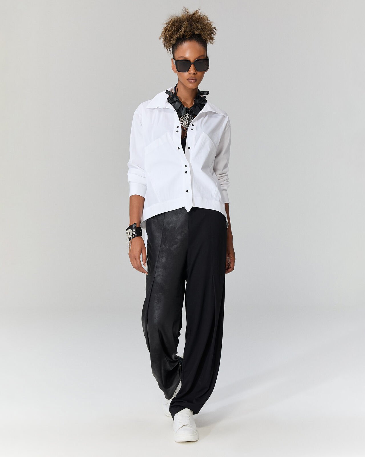 Aloma Büyük Cepli Gömlek (beyaz)