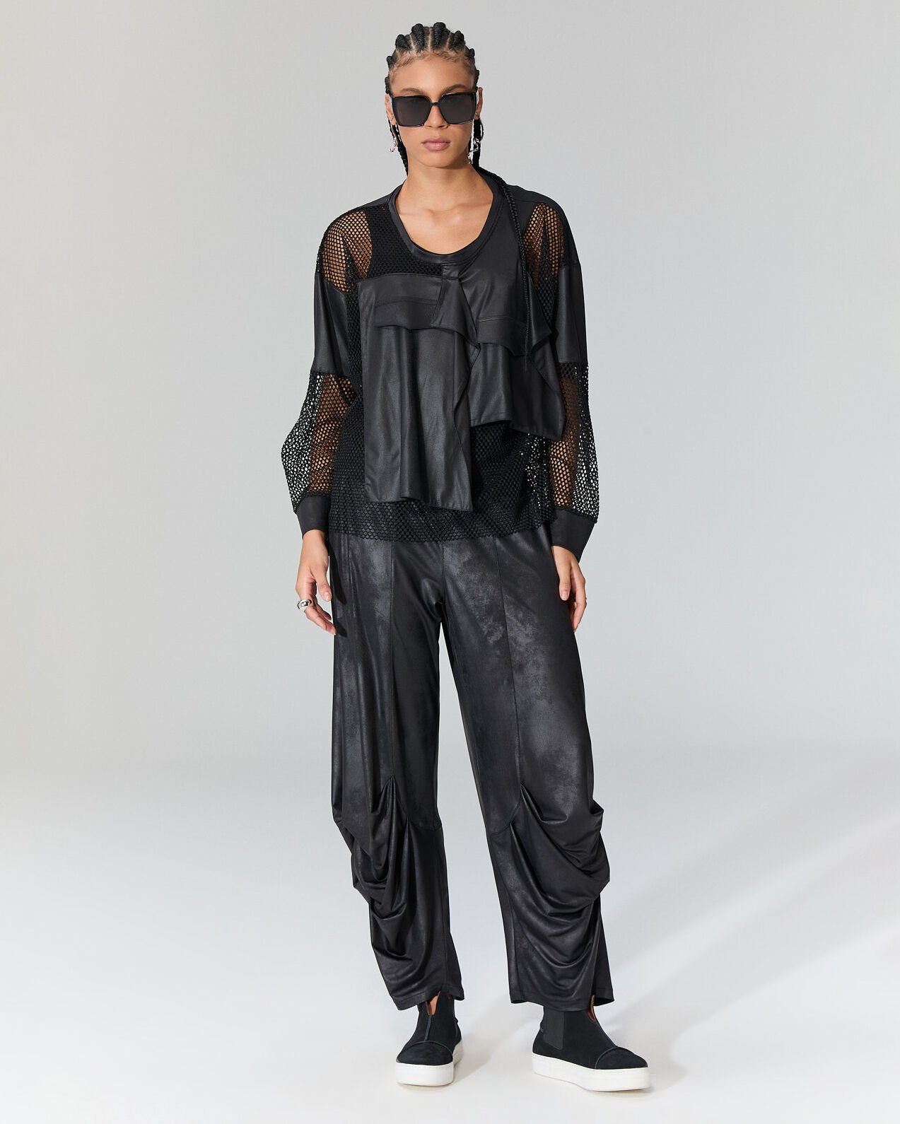 Nova Önü Deri Detaylı Fileli Bluz (Siyah)