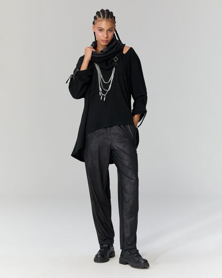 Degaje Yaka Arkası Uzun Triko Bluz (siyah)