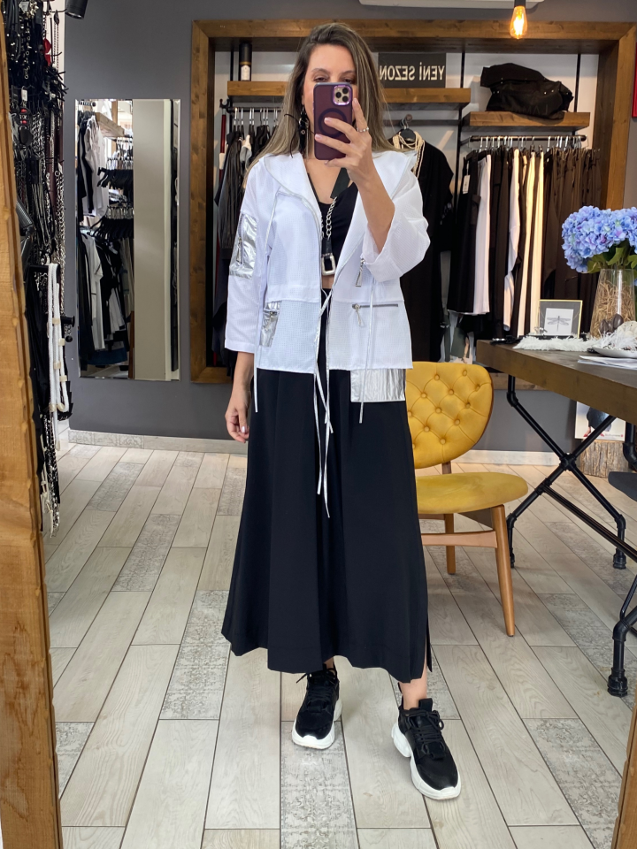 Lucia Yırtmaçlı Etek (siyah)