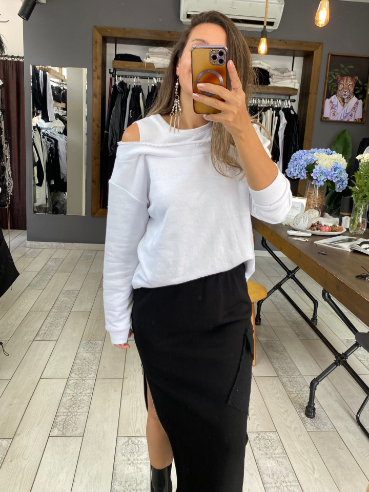 Omzu Açık Sweat (beyaz)