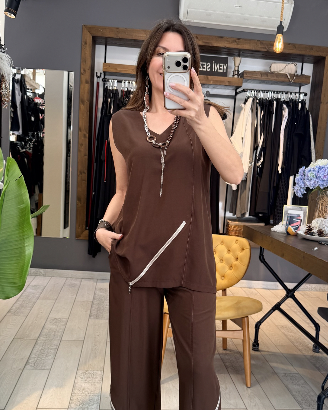 Chic Fermuar Detaylı Bluz (Kahve)