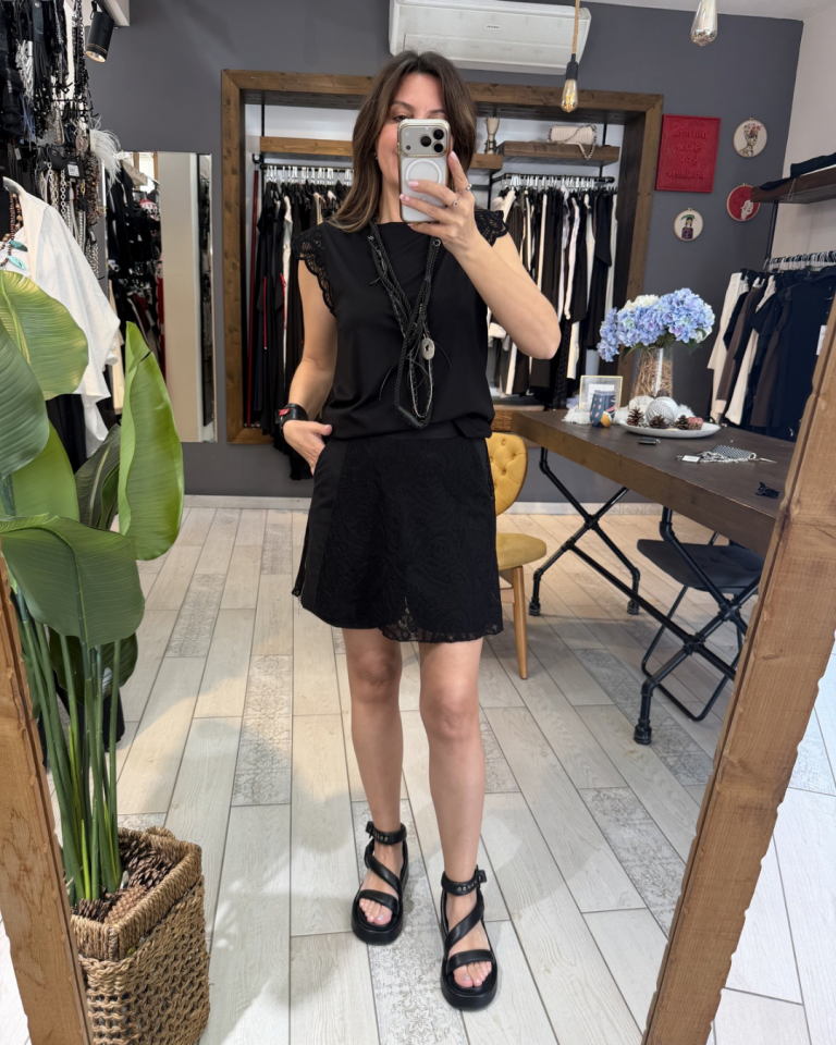 Emma Dantel Detaylı Bluz (Siyah)