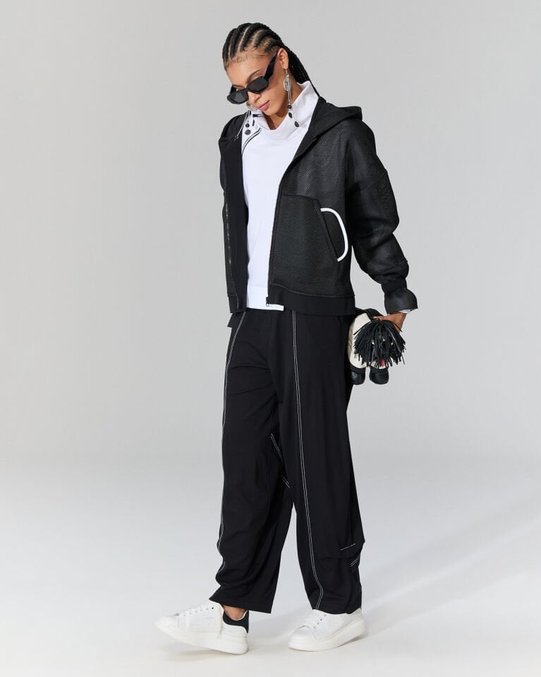 Sonya Yakası Fermuarlı Bluz (Beyaz)