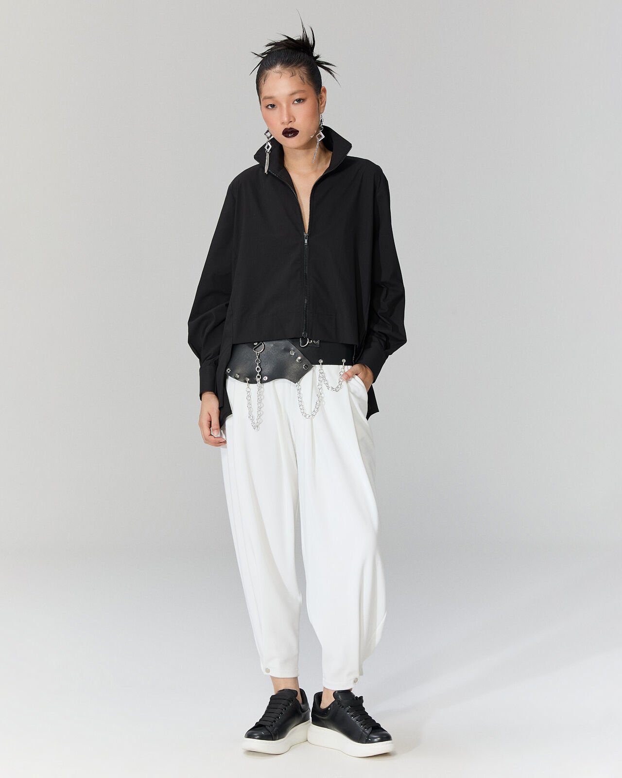 Arkası Uzun Fermuarlı Gömlek (Siyah)