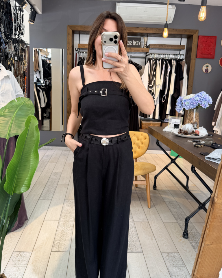 Stella Kemer Detaylı Keten Bluz (siyah)