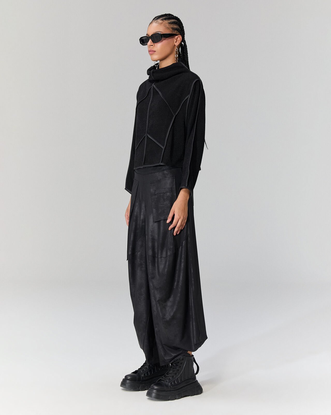 Pia Deri Şeritli Triko Bluz (Siyah)